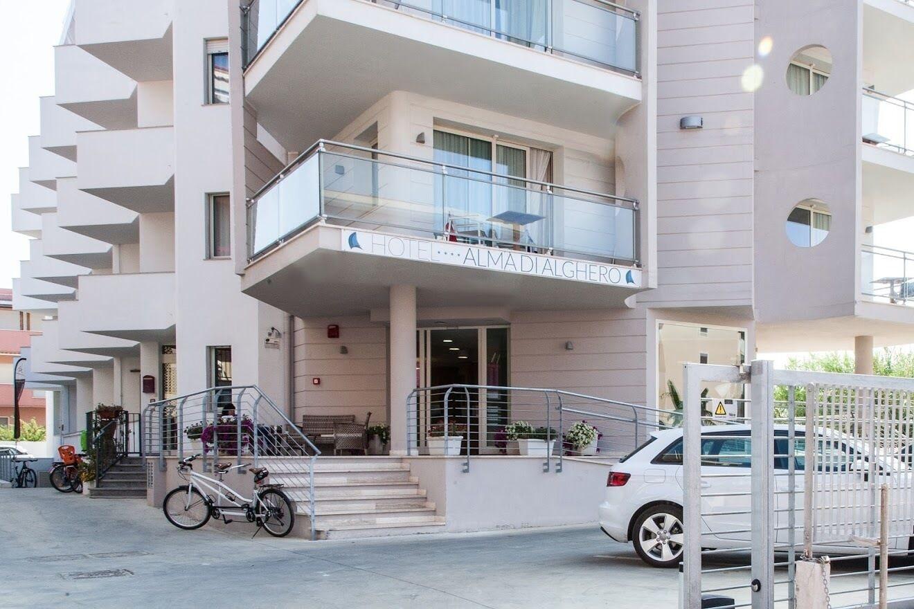 Alma Di Alghero Hotel Exterior photo